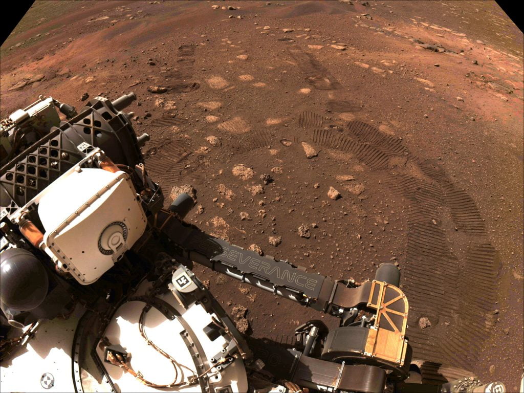 NASA, Perseverance’ın Mars’ta hareket ederken çıkardığı sesleri yayınladı.